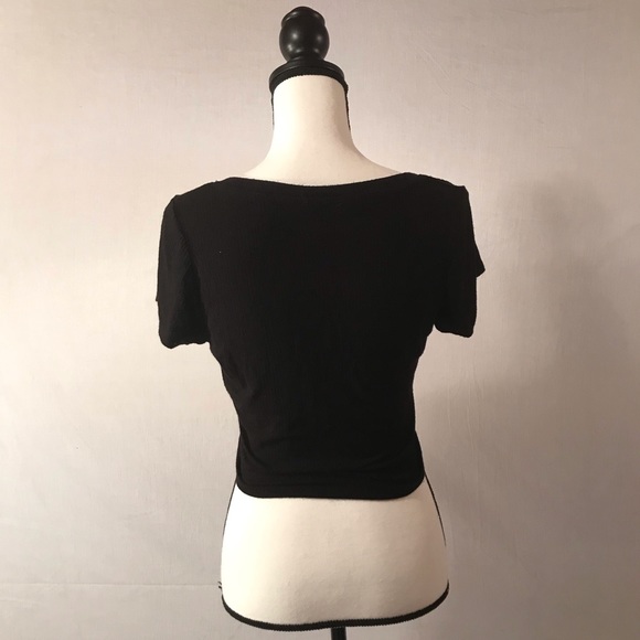 Bozzolo V Neck Crop Top - Picture 6 of 8